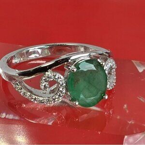 925 Sterling Silver Ring with Natural Emerald Gemstone 9x7mm & CZ